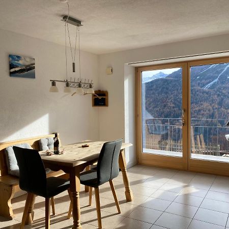 Ferienwohnung In Tschlin Mit Panoramablick エクステリア 写真